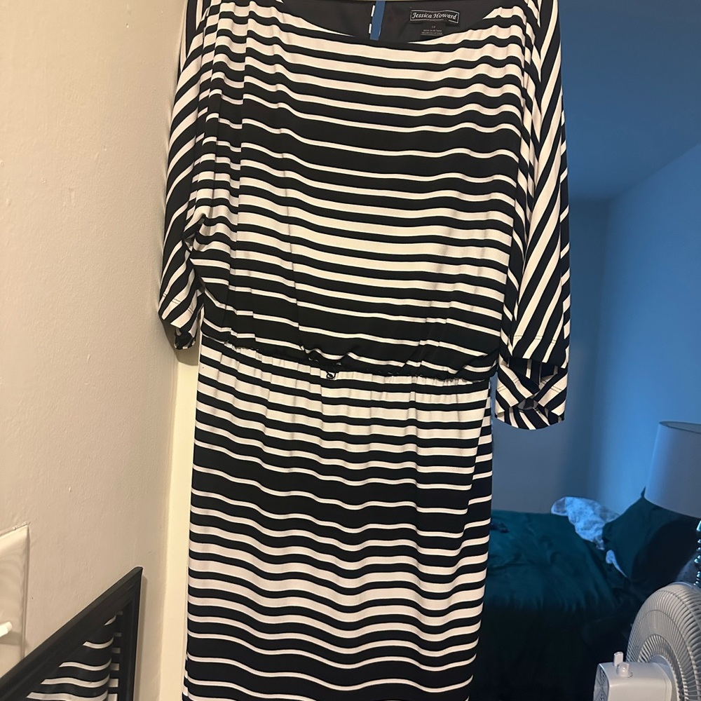 Jessica Howard Black and White Long Sleeve Dress